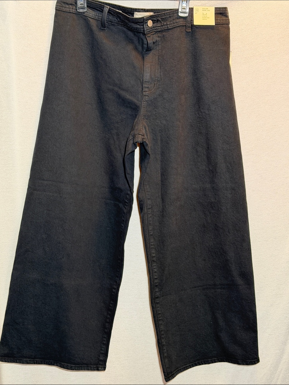 Universal Thread Black Relaxed Wide-Leg Jeans